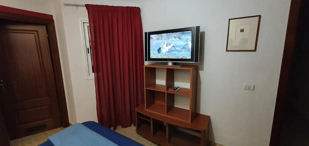 Habitación Doble con baño privado en Tenerife, Canary Islands La Laguna  0*, La Laguna (Tenerife)